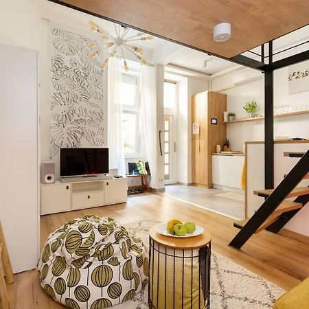 Stylish And Smart Apartment In The Center Budapest Exterior foto